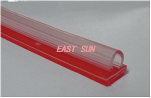 Joint à bulbe de 3/16 po (5 mm) de hauteur avec ruban pré-appliqué